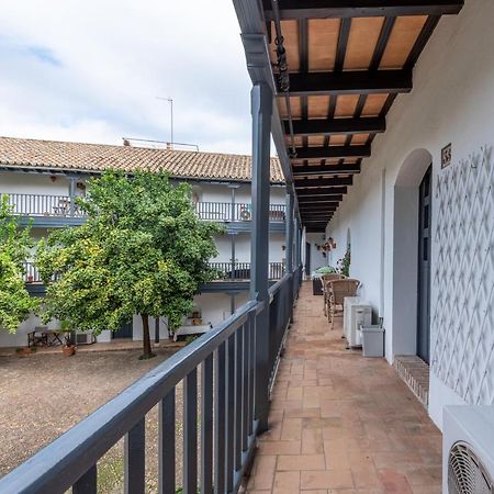 Apartamento En Monumento Historico Nacional Corral Del Conde-Duque De Olivares Seville Luaran gambar