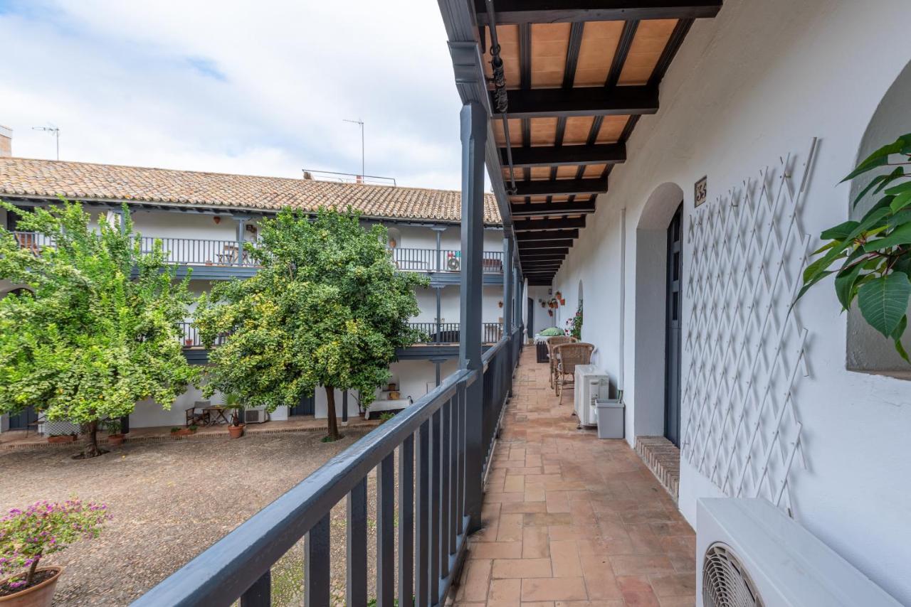 Apartamento En Monumento Historico Nacional Corral Del Conde-Duque De Olivares Seville Luaran gambar
